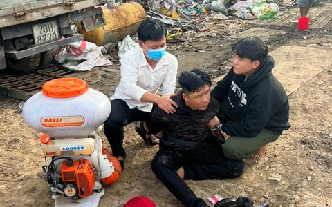 Trên đường đi thi đại học về, hai chiến sĩ nghĩa vụ công an bắt trộm