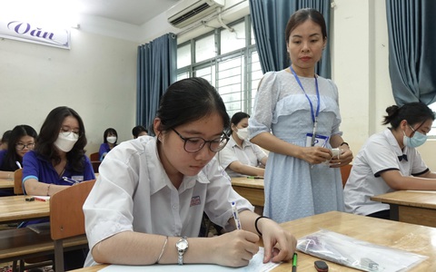 Bộ GD-ĐT: Đang cân nhắc đáp án môn tiếng Anh bảo đảm quyền lợi học sinh