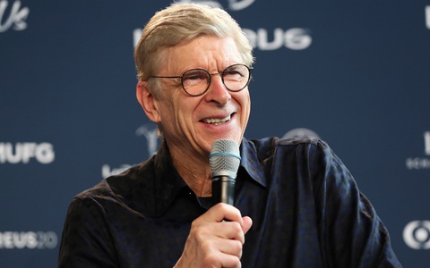 Thử nghiệm luật việt vị mới, đừng nghi ngờ ông Wenger!