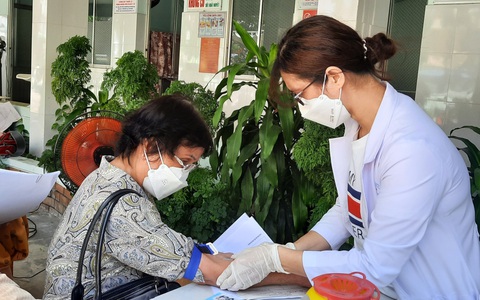 TP.HCM kiến nghị Bộ Y tế bổ sung 302 thuốc cho trạm y tế