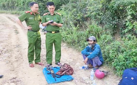 Bắt nghi phạm mang súng AR-15 và đạn từ Gia Lai đến Phú Yên
