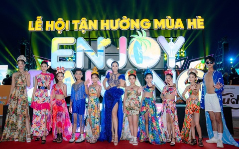 Bộ sưu tập ‘Nắng biển’ của nhà thiết kế Châu Loan tại ‘Lễ hội tận hưởng mùa hè 2023’