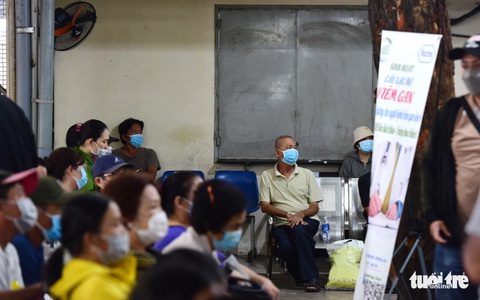 Bất ngờ phát hiện viêm gan B lúc mang bầu, phải làm sao?