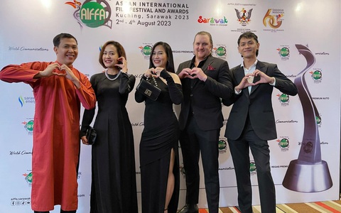 Đêm tối rực rỡ giành giải nữ phụ, Bi Rain nhận cảm hứng ASEAN