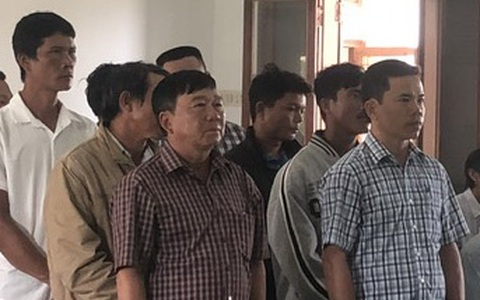 Nhóm lâm tặc phá hơn 45.000m2 rừng và hai cán bộ bảo vệ rừng lãnh án