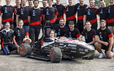Sinh viên làm xe điện nhanh nhất thế giới, tăng tốc 0-100km/h trong chưa đầy 1 giây