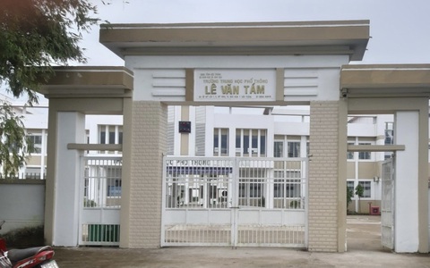 Thu quỹ du lịch rồi cho giáo viên vay tính lãi