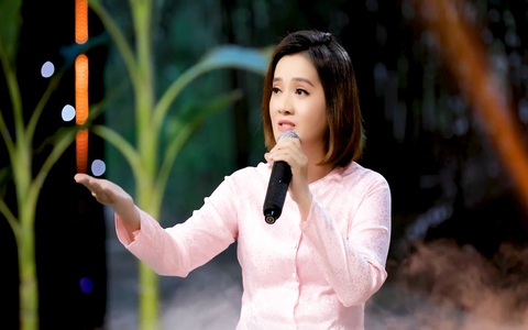 MV của Hồng Loan đạt hơn 2,5 triệu lượt xem, lọt top 2 thịnh hành trên Youtube