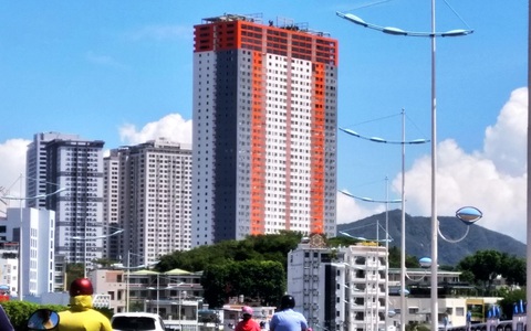 Bán đấu giá 24 căn hộ Napoleon Castle 1 ở Nha Trang để thi hành án