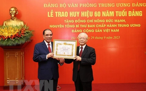 anh-nguyentbtnong-duc-manh-1695985108722782031652-4-0-392-620-crop-1695985120113560356973.jpeg