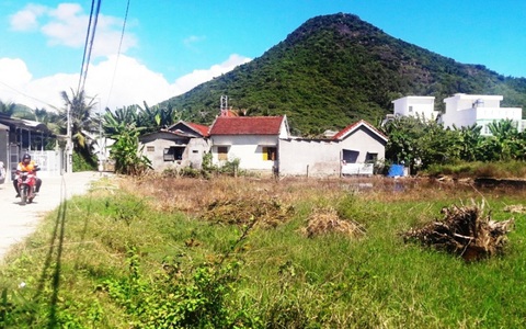 UBND TP Nha Trang vẫn không thi hành án phúc thẩm, lại nộp giấy cũ làm 'chứng cứ mới'