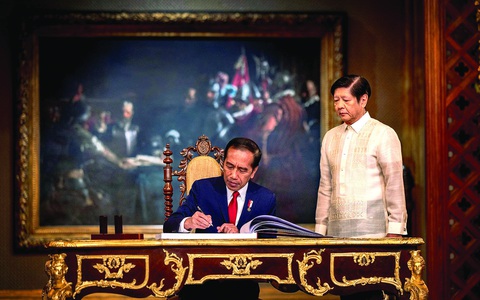 Thấy gì từ chuyến xuất hành đầu năm của ông Jokowi