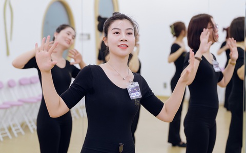 Đi học cười