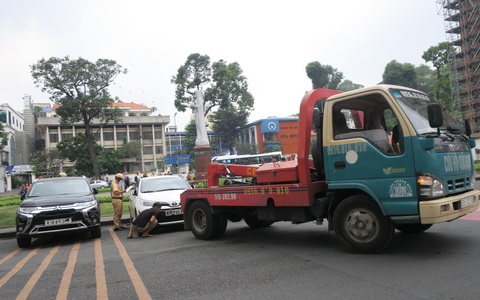 Lái ô tô ba tháng, bị thổi phạt gấp đôi 20 năm đi xe máy