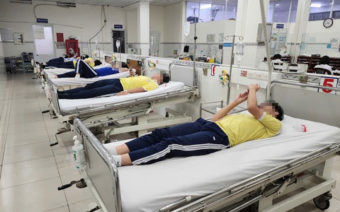 5 học sinh Trường THPT Lê Quý Đôn cấp cứu, nghi ngộ độc thực phẩm