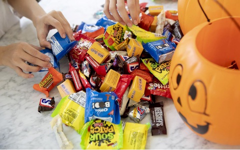 Sôcôla vắng bóng trong mùa Halloween thời bão giá