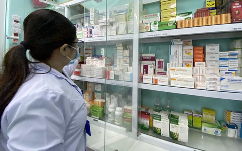 Bệnh viện TP.HCM gặp loạt khó khăn khi mua sắm thuốc, thiết bị y tế