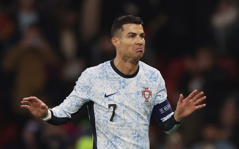 Tin tức thể thao sáng 16-10: Ronaldo tịt ngòi; Saudi Arabia lại gây thất vọng