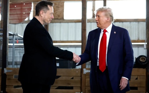 Động cơ khiến tỉ phú Elon Musk dốc sức ủng hộ ông Trump