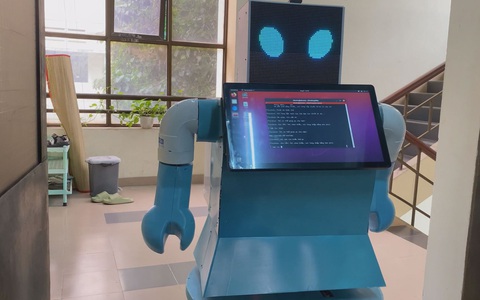 Góc nhìn trưa nay: Robot y tế ‘do người Việt - cho người Việt’