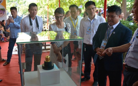 Ngắm bảo vật quốc gia Linga vàng người Chăm ở Bình Thuận