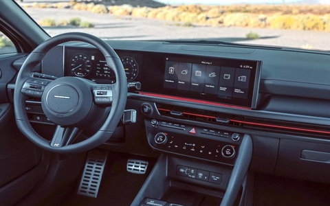 Hyundai bỏ tích hợp quá nhiều tính năng vào màn cảm ứng, sử dụng lại nút vật lý