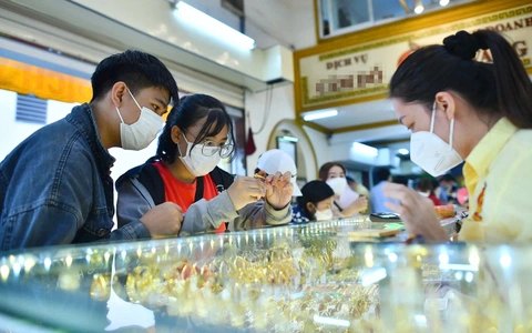 Giá vàng đồng loạt giảm mạnh sau chỉ đạo nóng của phó thủ tướng