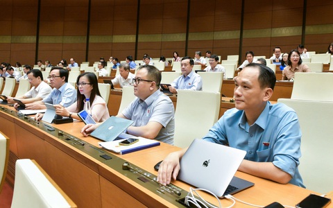 Năm 2025 tổng chi ngân sách trung ương 1,5 triệu tỉ đồng