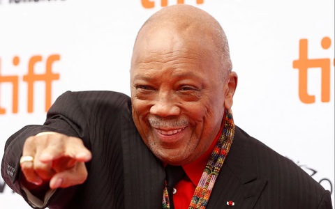 Quincy Jones và 33.000 ngày dùng đến rách bươm cuộc sống
