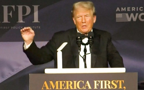 Ông Trump nói chính quyền sắp tới sẽ tập trung chấm dứt chiến sự Nga - Ukraine
