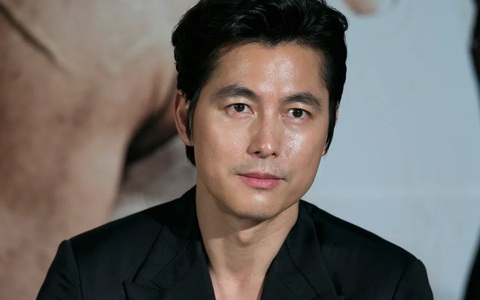 Rộ tin Jung Woo Sung hẹn hò nghiêm túc với bạn gái ngoài showbiz