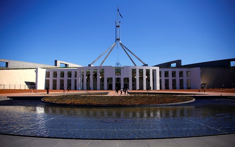 Hạ viện Australia thông qua dự luật cấm trẻ dưới 16 tuổi sử dụng mạng xã hội
