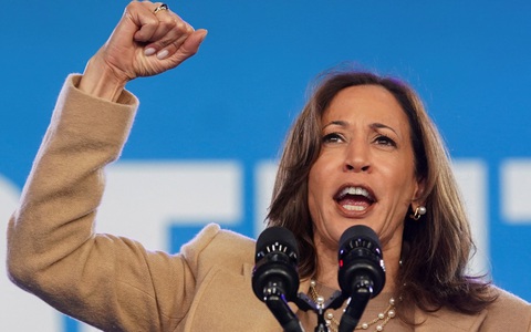 Bà Harris vượt lên tại bang Iowa, nơi ông Trump từng thắng dễ dàng