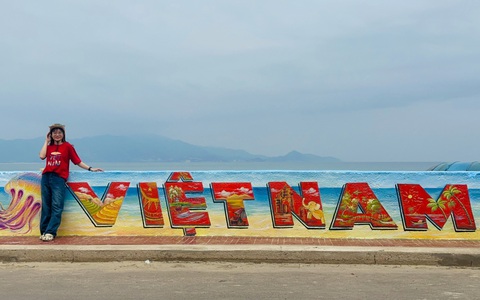 Một mình xuyên Việt lần đầu, cô gái 25 tuổi 'bước ra khỏi vùng an toàn, có chút sợ nhưng vui'