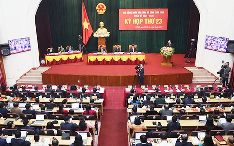 Đại biểu chất vấn thừa thiếu giáo viên cục bộ tại Hà Tĩnh