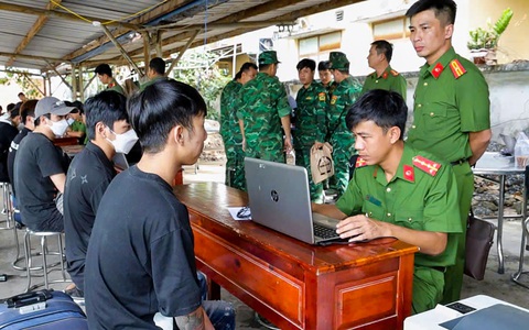 410 người Việt Nam được Campuchia trao trả: Phần lớn xuất cảnh trái phép