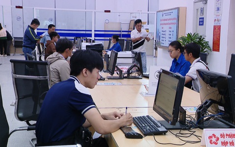Nỗi khổ của công dân thời 4.0 đi xác nhận độc thân