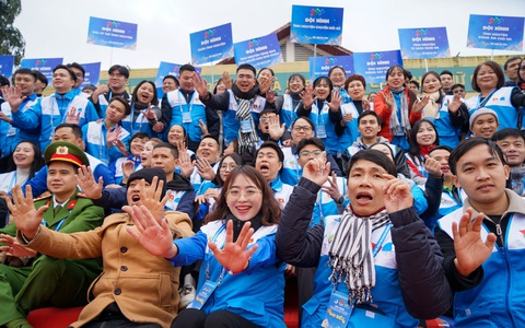 200 thủ lĩnh tình nguyện hỗ trợ bà con bị thiệt hại vì mưa lũ ở Bắc Hà