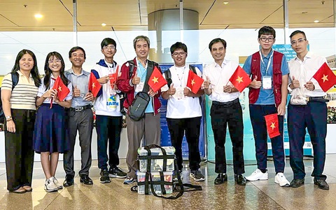 Học sinh TP.HCM giành giải 3 tại đấu trường robotics thế giới