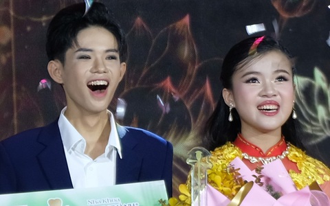Cặp thí sinh 16 tuổi Phạm Mỹ Huyền - Vương Quan Trí là quán quân Tài tử miệt vườn song ca 2024