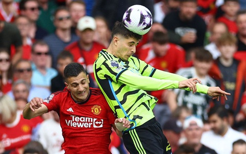 Dự đoán tỉ số: Arsenal vùi dập Man United