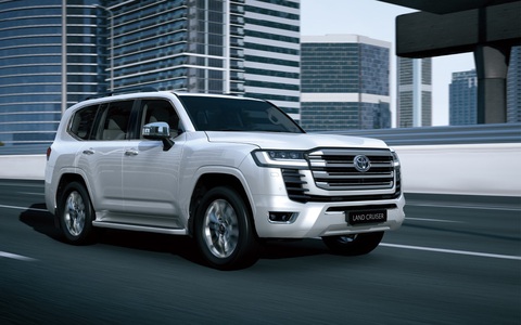 Toyota Land Cruiser 300 Series bổ sung trang bị chiều lòng đại gia