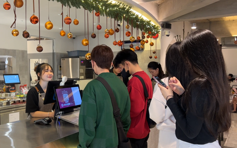 'Giải mã' sở thích học và làm việc tại quán cà phê của gen Z ở TP.HCM