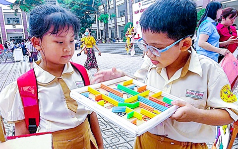 Ươm mầm cho niềm yêu thích khoa học