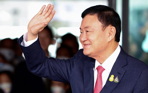 Cựu thủ tướng Thái Lan Thaksin Shinawatra được ân xá cùng hơn 900 tù nhân khác