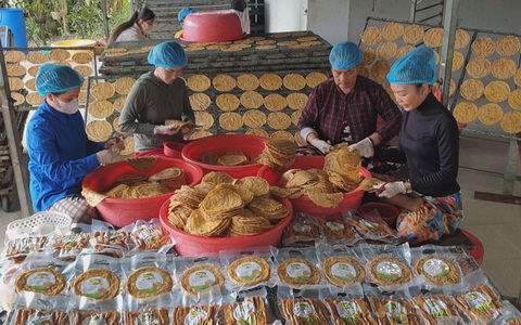Góc nhìn trưa nay: Làng nghề ép chuối khô ở Cà Mau vào xuân
