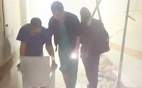 Israel đột kích vào Bệnh viện Nasser nơi Hamas ẩn náu và bắt giữ con tin