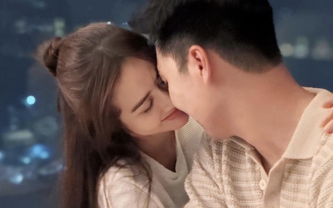 Khán giả đòi 'đẩy thuyền' với Mạnh Trường, Huyền Lizzie nói gì?