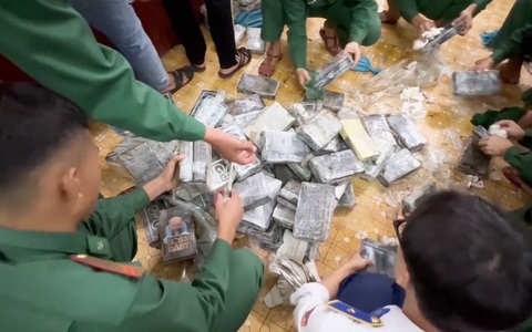 Bộ đội biên phòng nói về nguồn gốc 300kg ma túy dạt vào bờ biển Quảng Ngãi