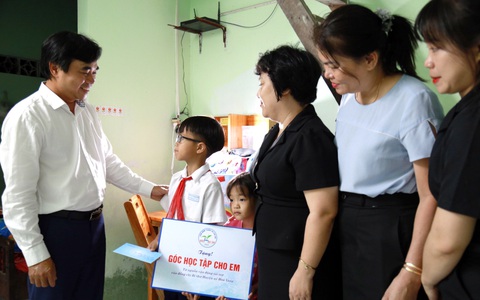 Góc học tập níu trẻ khó khăn ở lại với con chữ